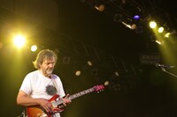 エミール・クストリッツァ＆ノー・スモーキング・オーケストラの来日公演の様子。