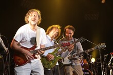 エミール・クストリッツァ＆ノー・スモーキング・オーケストラの来日公演の様子。