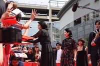 「ユリゴコロ」レッドカーペットイベントの様子。