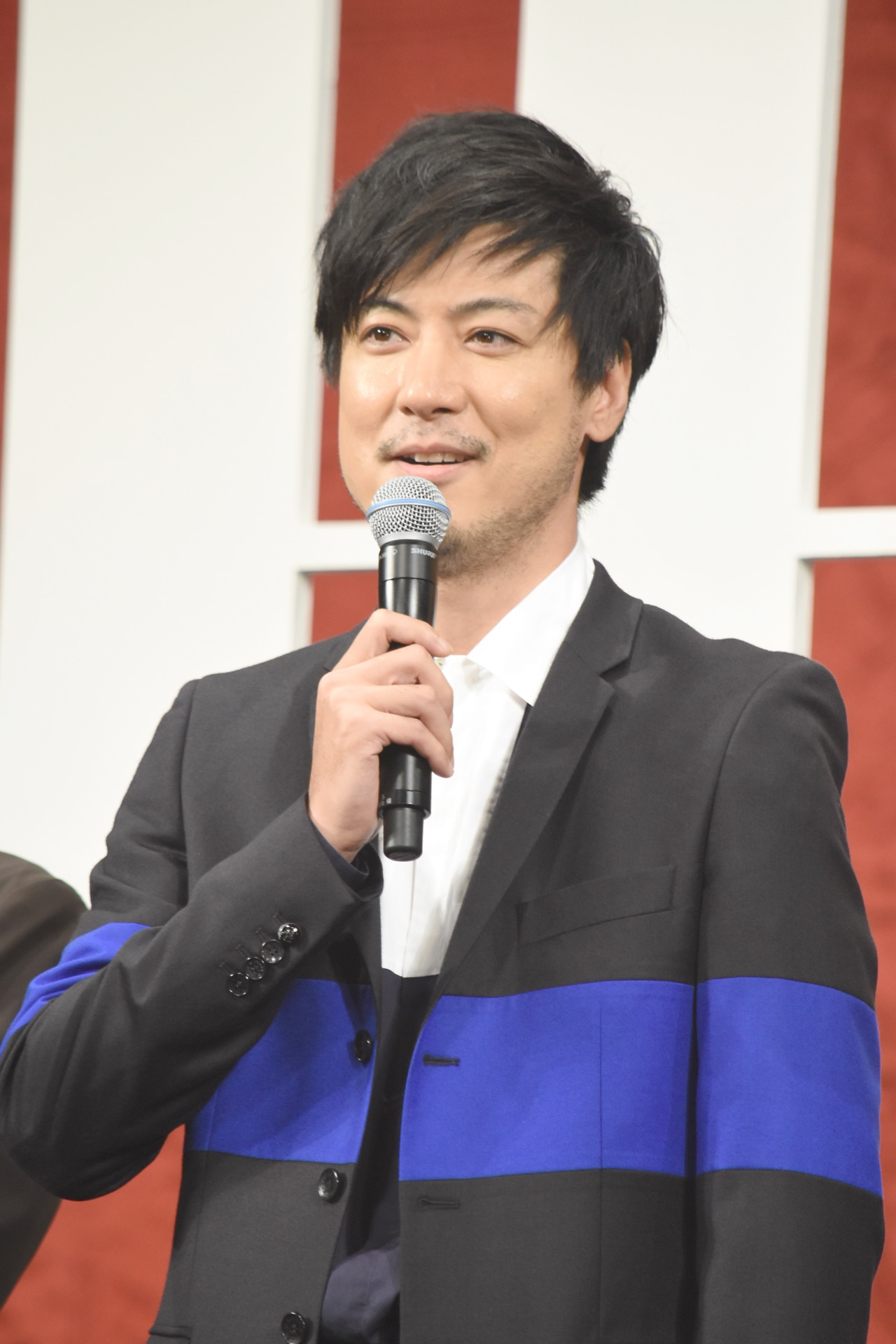 玉山鉄二