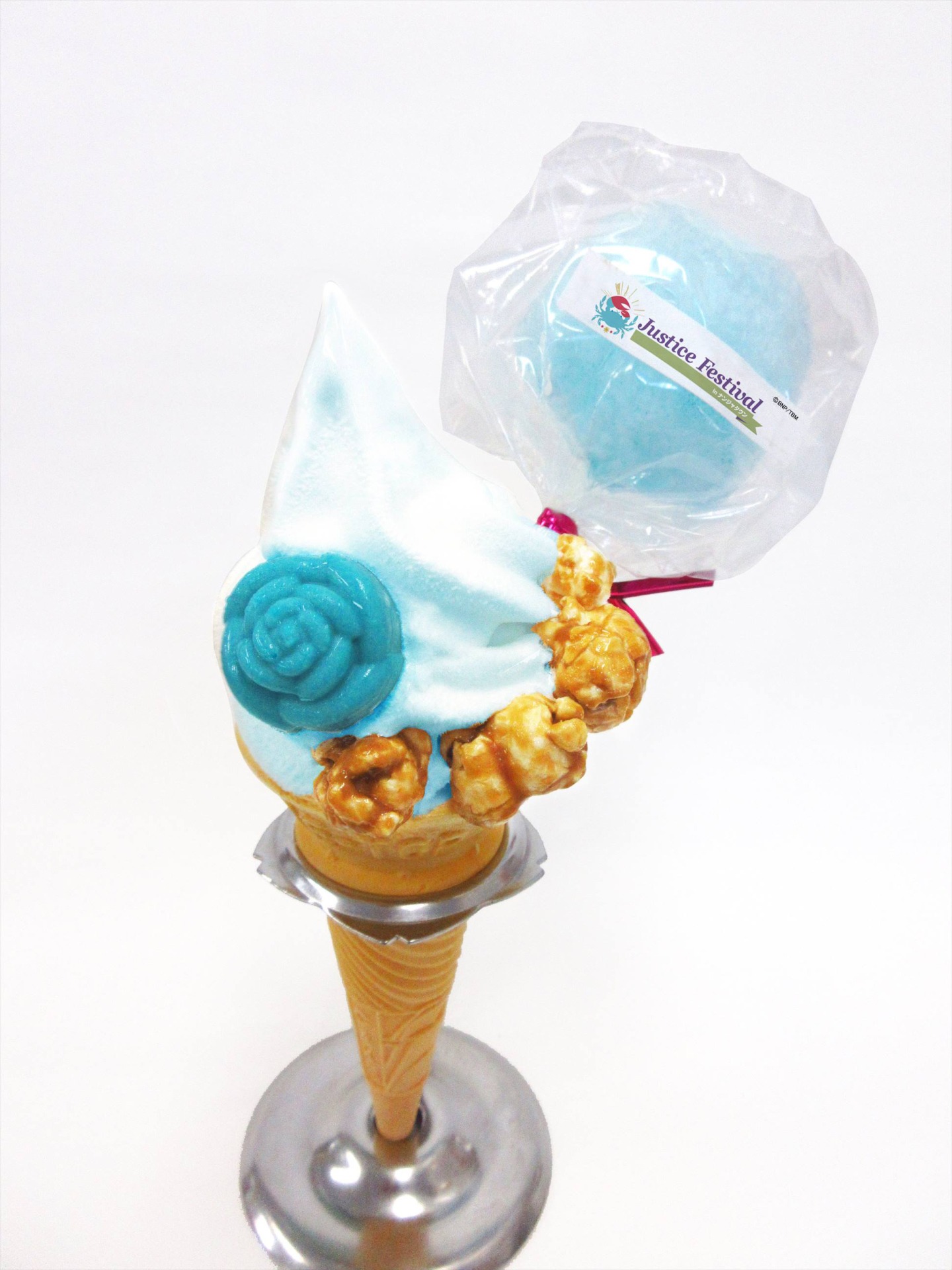 カリーナのフェスティバルソフトクリーム（750円）