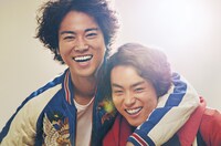 「火花」ビジュアル (c)2017「火花」製作委員会