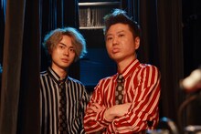 映画「火花」より、菅田将暉と2丁拳銃・修士扮するコンビ・スパークス。