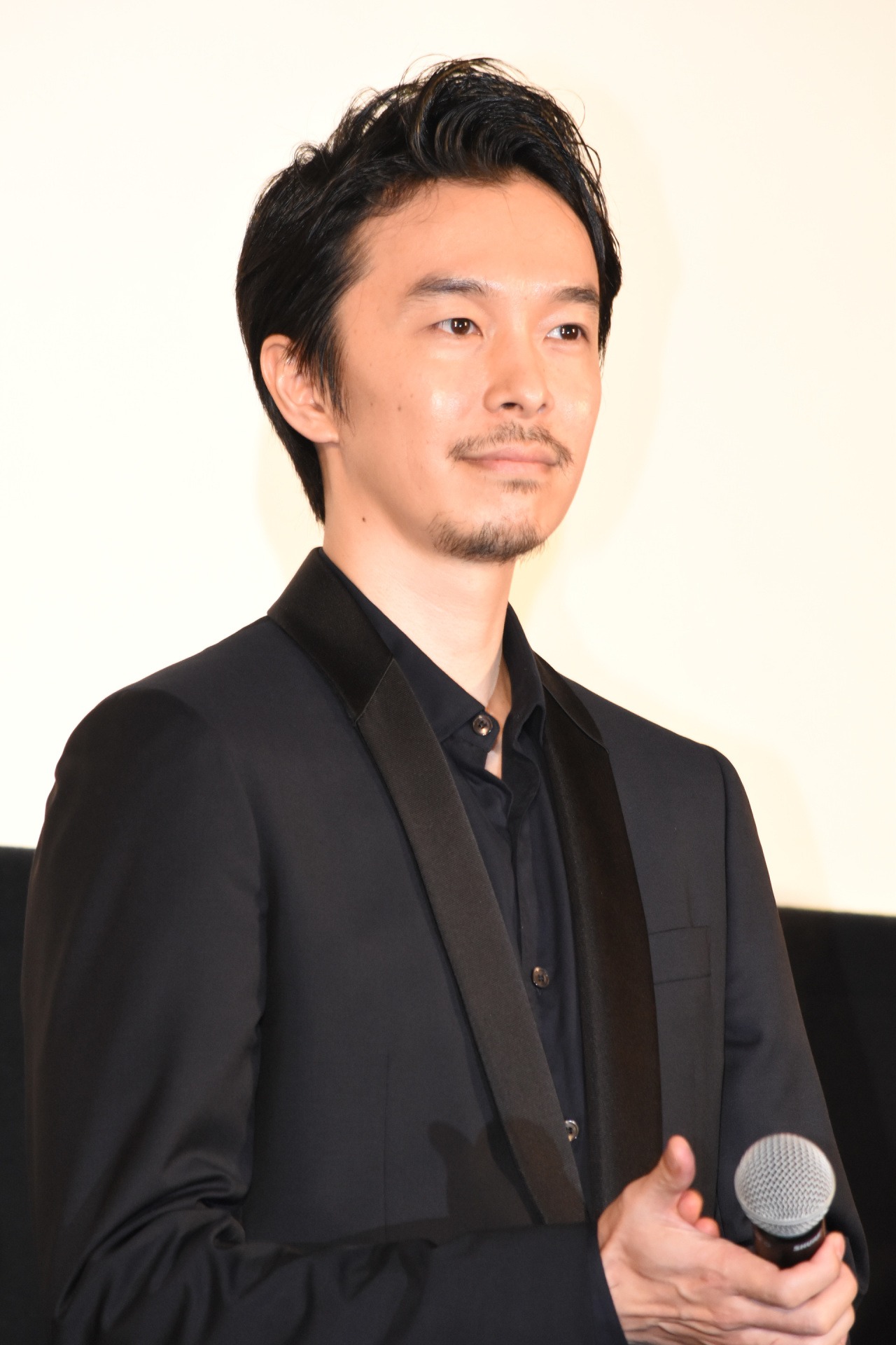 長谷川博己