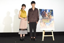 「西遊記2～妖怪の逆襲～」舞台挨拶の様子。左から小松未可子、櫻井孝宏。