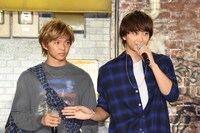 左から佐藤大樹、佐藤寛太。
