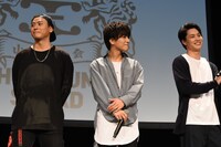 左から山下健二郎、岩田剛典、鈴木伸之。
