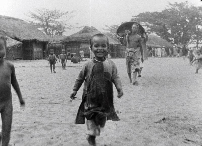 1900年にベトナムで撮影された映像より。