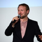「スター・ウォーズ/最後のジェダイ」監督来日、キャリー・フィッシャーの思い出語る