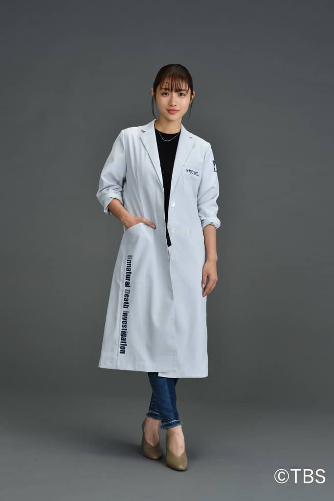 石原さとみが解剖医に 窪田正孝 松重豊ら共演の医療ドラマ18年1月スタート コメントあり 映画ナタリー