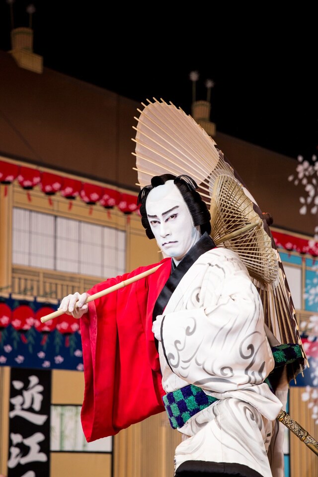 「男伊達花廓」より。（撮影：安井信介）