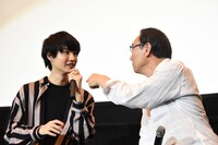 左から桜田通、金田治。