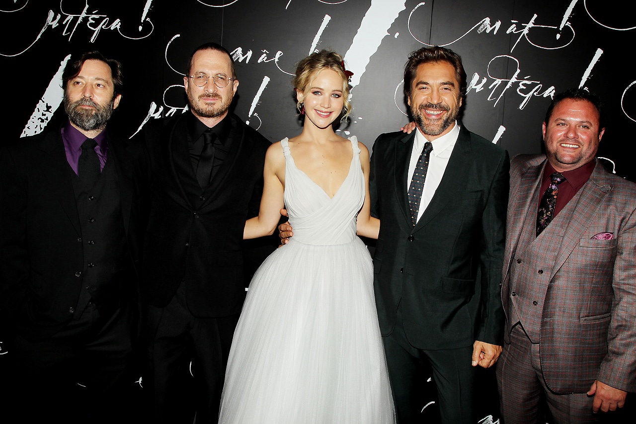 「マザー！」ニューヨークプレミアイベントの様子。左からアリ・ハンデル（プロデューサー）、ダーレン・アロノフスキー、ジェニファー・ローレンス、ハビエル・バルデム、スコット・フランクリン（プロデューサー）。