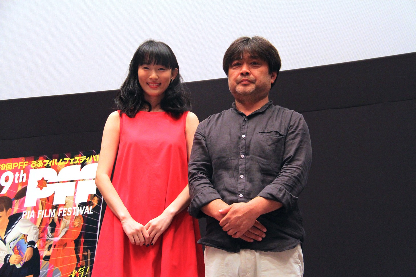 「あゝ、荒野」上映イベントの様子。左から木下あかり、岸善幸。