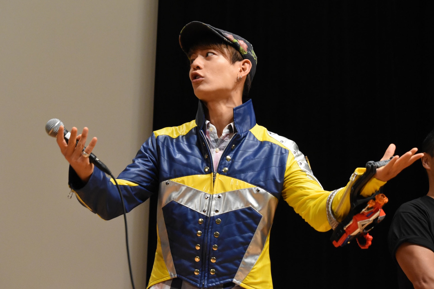 榊原徹士