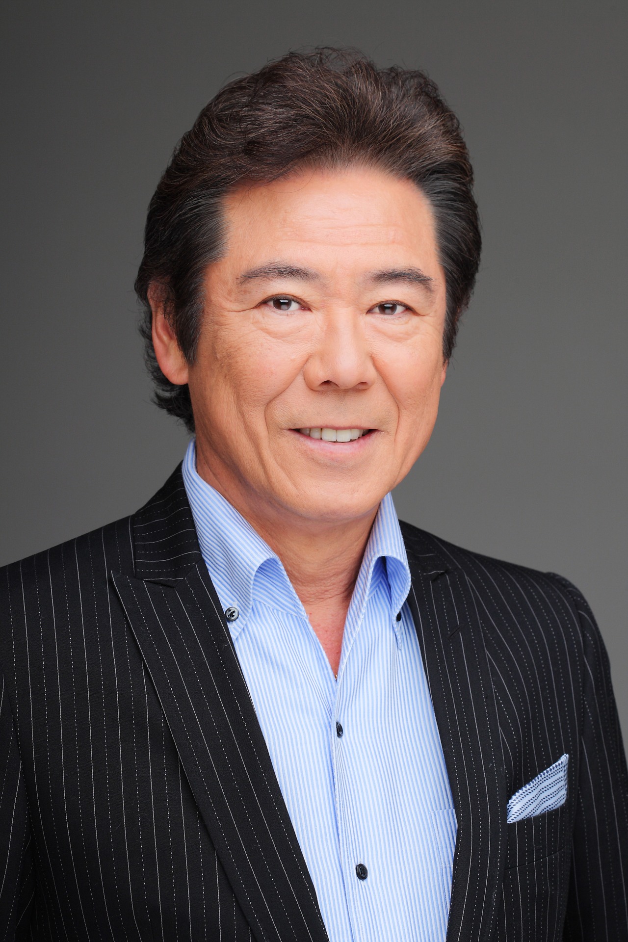 西岡德馬