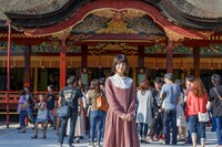 福岡・太宰府天満宮を訪れた浜辺美波。