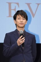 自身の姓と綾野の役名が同じだったことについて「28年間佐藤として生きてきた僕からすると、よくあることなので驚きはないです」と語った佐藤健。