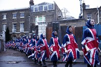 「パーティで女の子に話しかけるには」