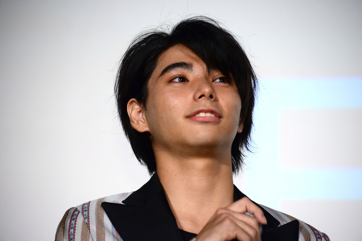村上虹郎