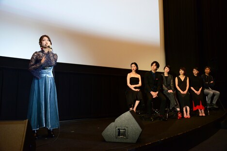 「ユリゴコロ」初日舞台挨拶の様子。