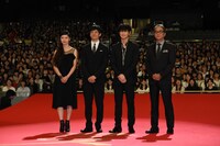 「ラストレシピ ～麒麟の舌の記憶～」完成披露舞台挨拶の様子。