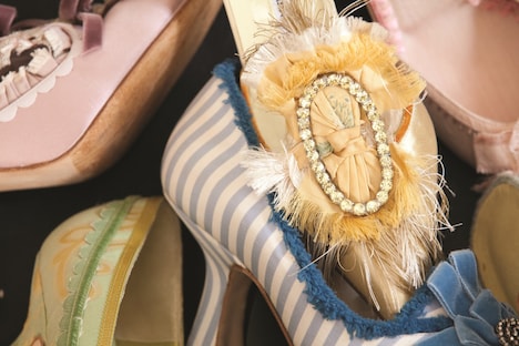 「マノロ・ブラニク トカゲに靴を作った少年」