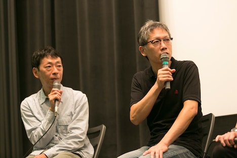 左から鈴木卓爾、矢口史靖。