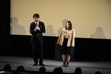 左から落合賢、山本千尋。