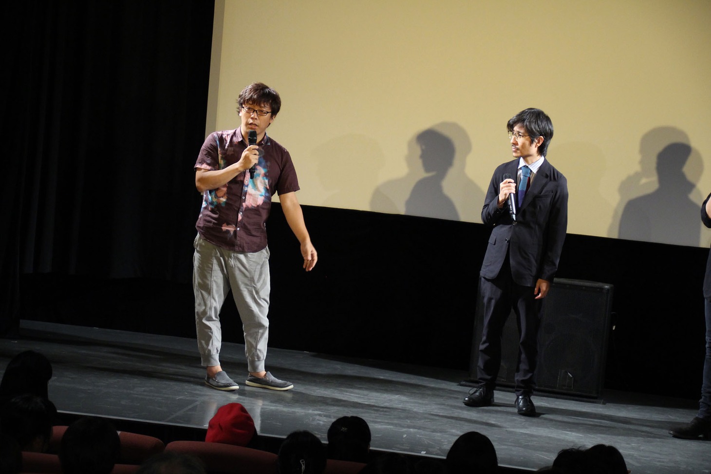 左から三木孝浩、月川翔。