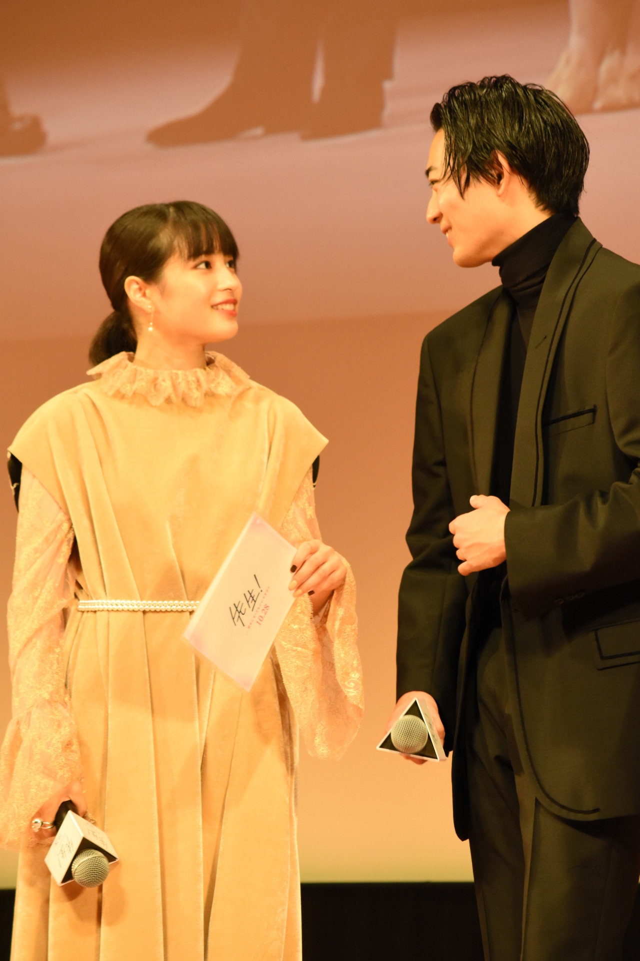 「先生！ 、、、好きになってもいいですか？」の完成披露イベントの様子。