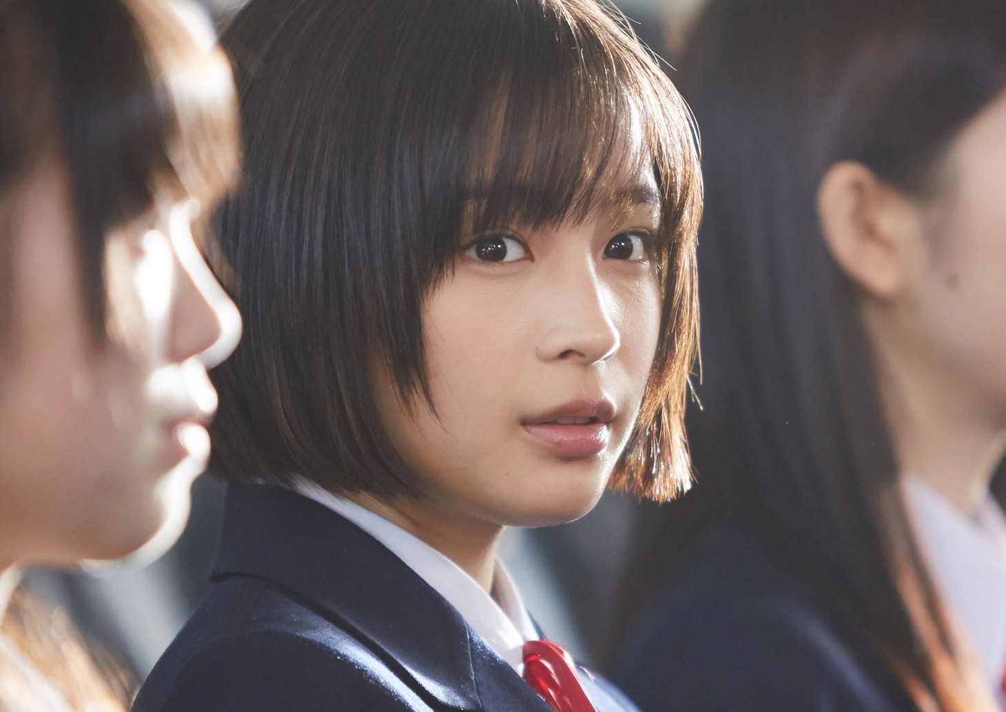 「先生！ 、、、好きになってもいいですか？」広瀬すず演じる島田響。