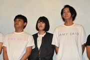 左から山本浩司、石橋けい、テイ龍進。