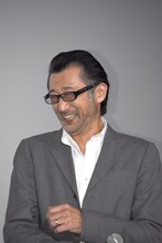 台本に載っていた宣伝用ビジュアルを見ただけで泣いたという大塚明夫。