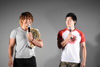 左から棚橋弘至、成田蓮。