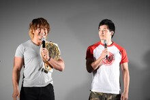 左から棚橋弘至、成田蓮。