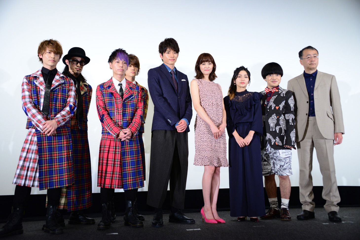 「リンキング・ラブ」完成披露舞台挨拶の様子。