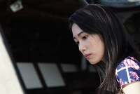 「孤狼の血」より桃子役の阿部純子。