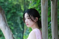 永野芽郁オフィシャルカレンダー2018のオフショット。