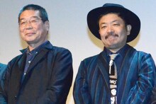 左から原一男、園子温。