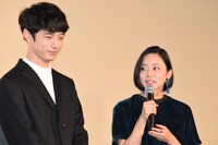 「ナラタージュ」初日舞台挨拶の様子。