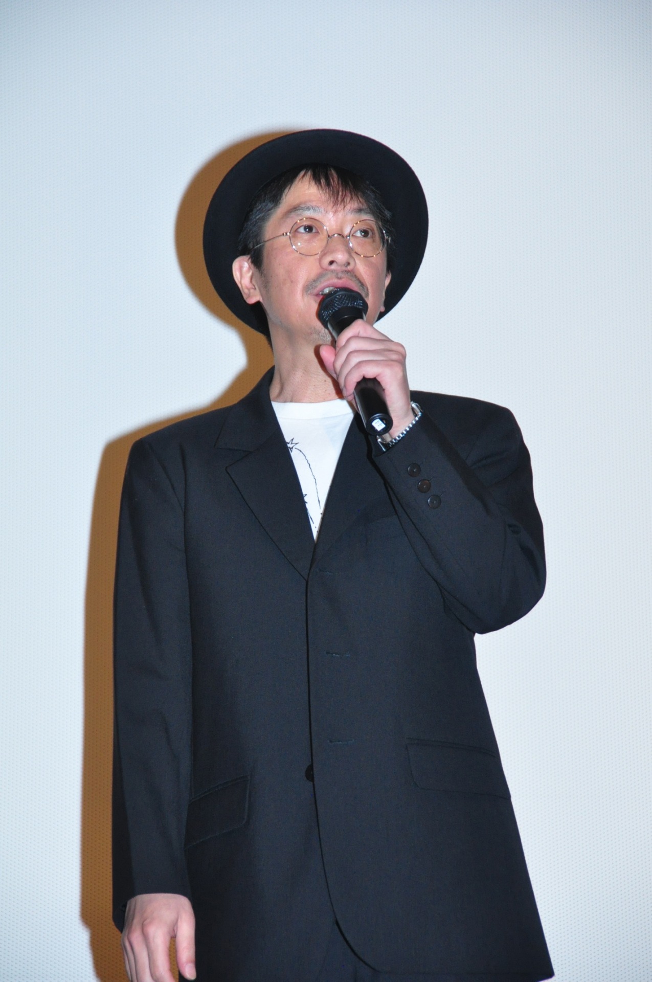 安藤尋