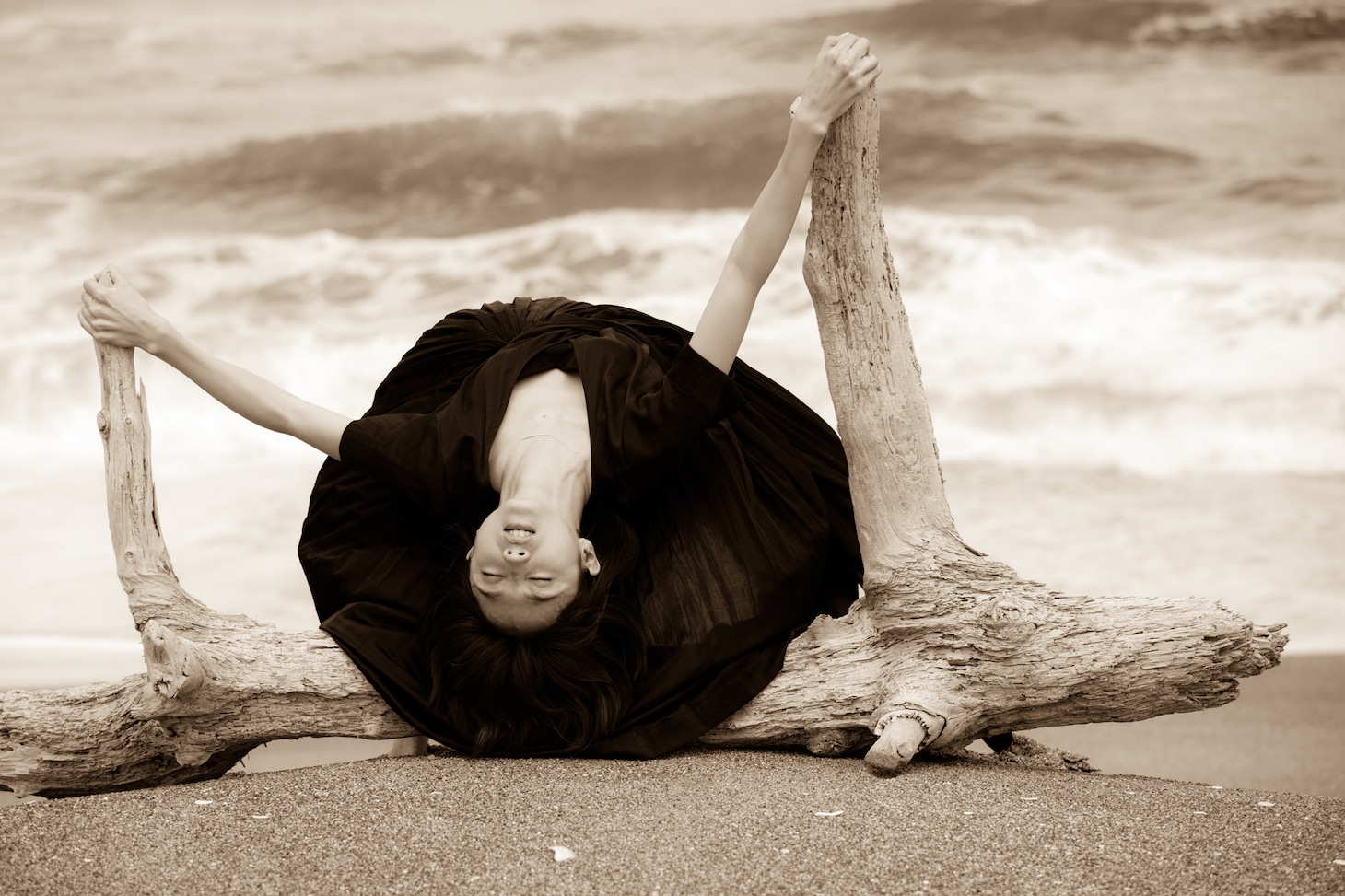 「『La Vie en Rose』人生は薔薇のごとく」キービジュアル (c)Kishin Shinoyama