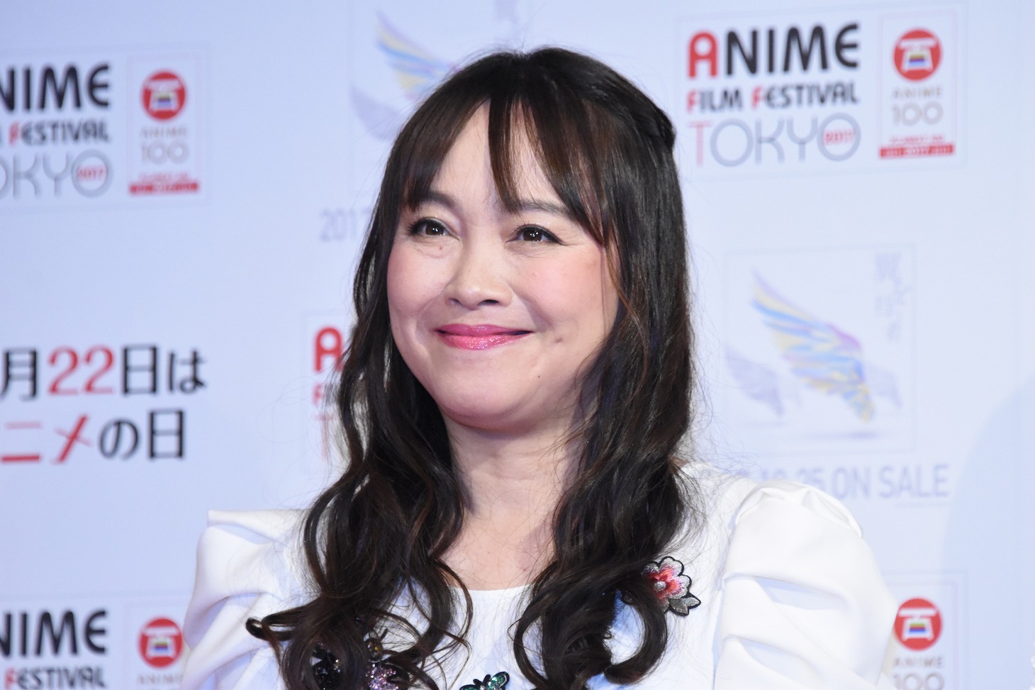 井上あずみ