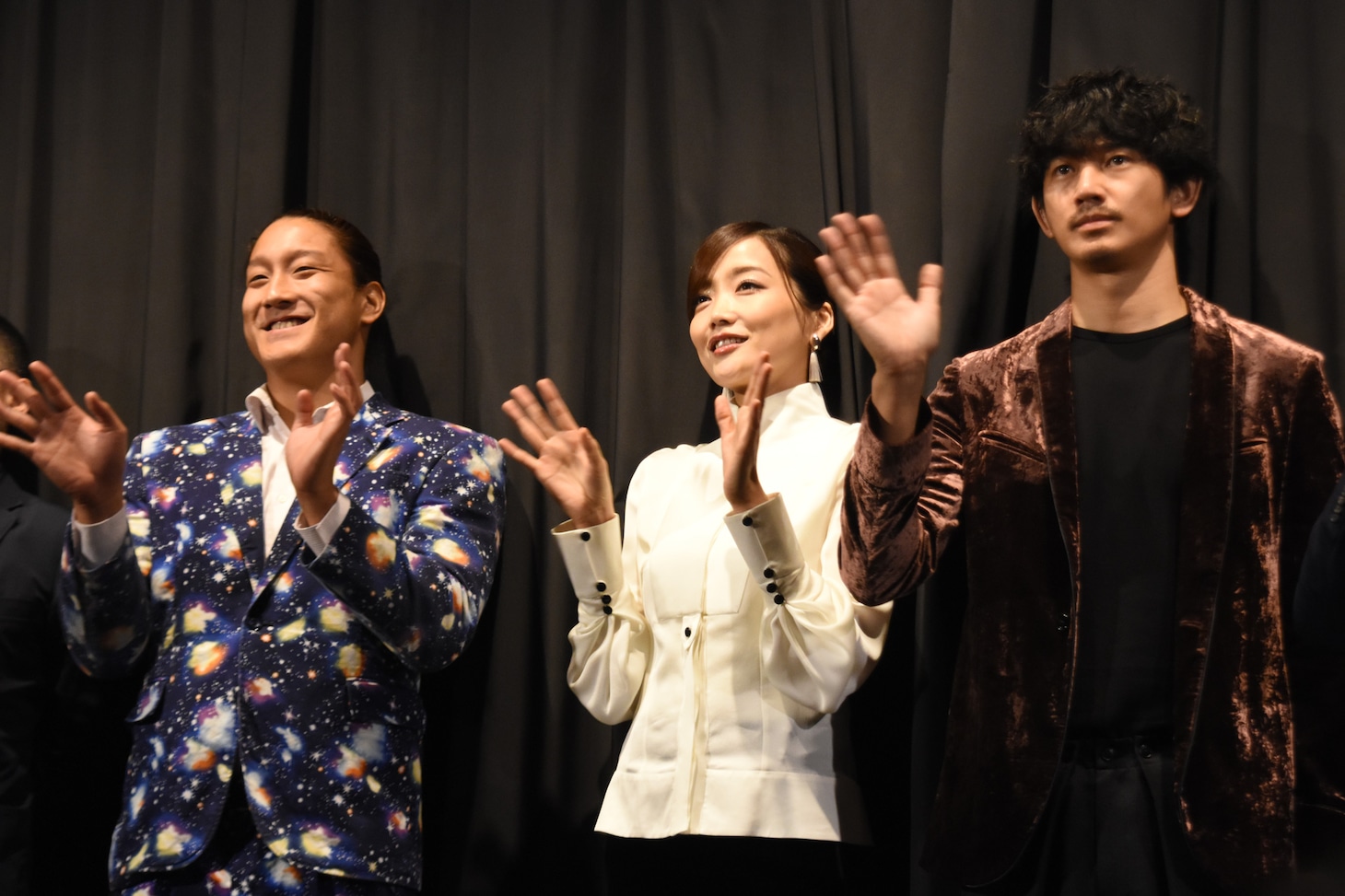 「リングサイド・ストーリー」初日舞台挨拶の様子。