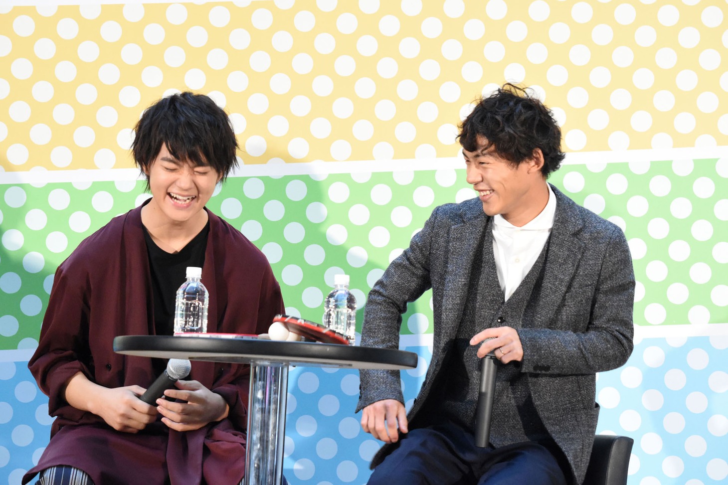 左から佐野勇斗、川口陽陽。