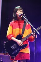 宮崎朝子（Vo, G）