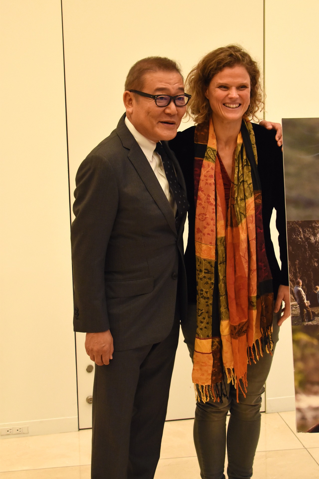 左から國村隼、ヴァンニャ・ダルカンタラ。