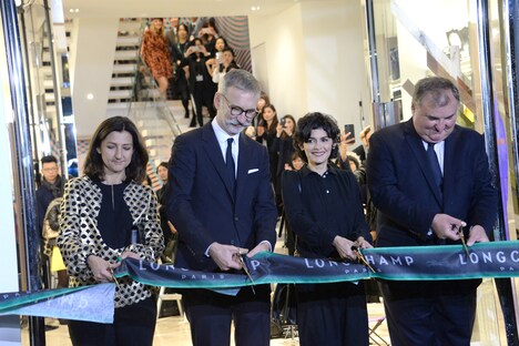 ロンシャン ラ メゾン 表参道のオープニング記念セレモニーの様子。