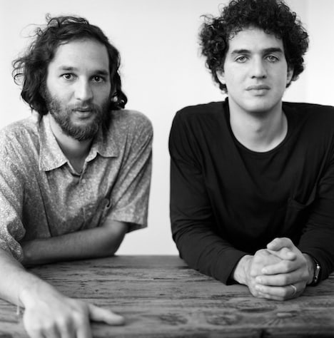 左からジョシュア・サフディ、ベニー・サフディ。(c)BRIGITTE_LACOMBE